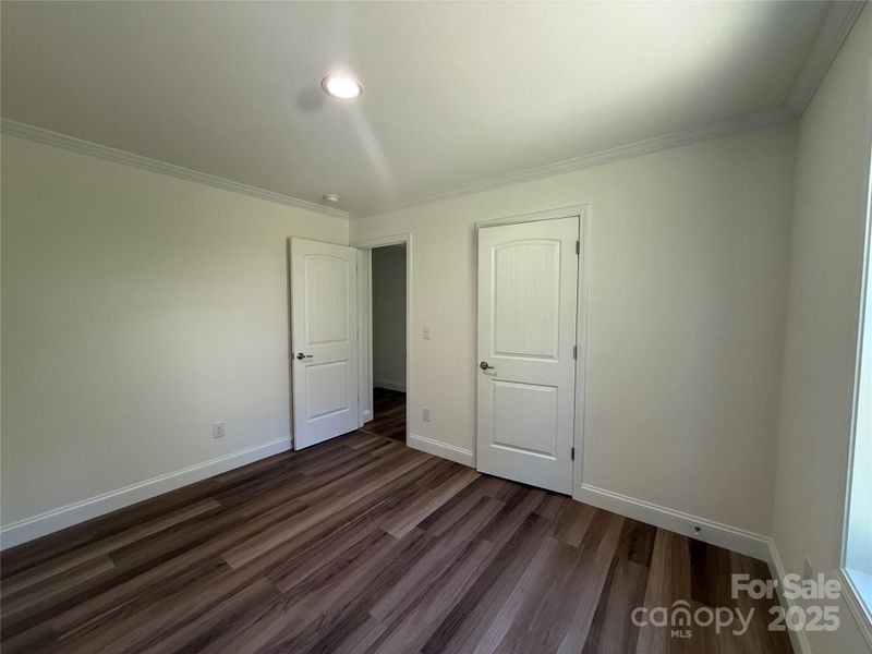 Spacious, unfurnished interior of a new home in , Hendersonville (Image 18).