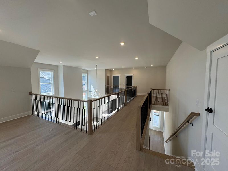 Image 31 of a home in Lakeside Pointe.