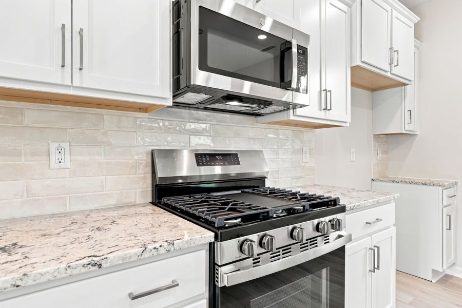 Furnished interior view inside a new home in Neill's Pointe, Angier (Image 7).