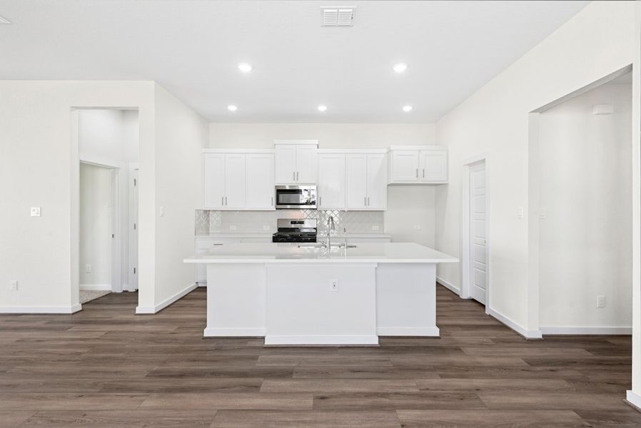 Furnished interior view inside a new home in Park Hill Commons, San Antonio (Image 7). Furnished interior view inside a new home in Park Hill Commons, San Antonio (Image 7).