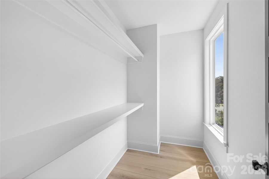 Spacious, unfurnished interior of a new home in , Charlotte (Image 24).