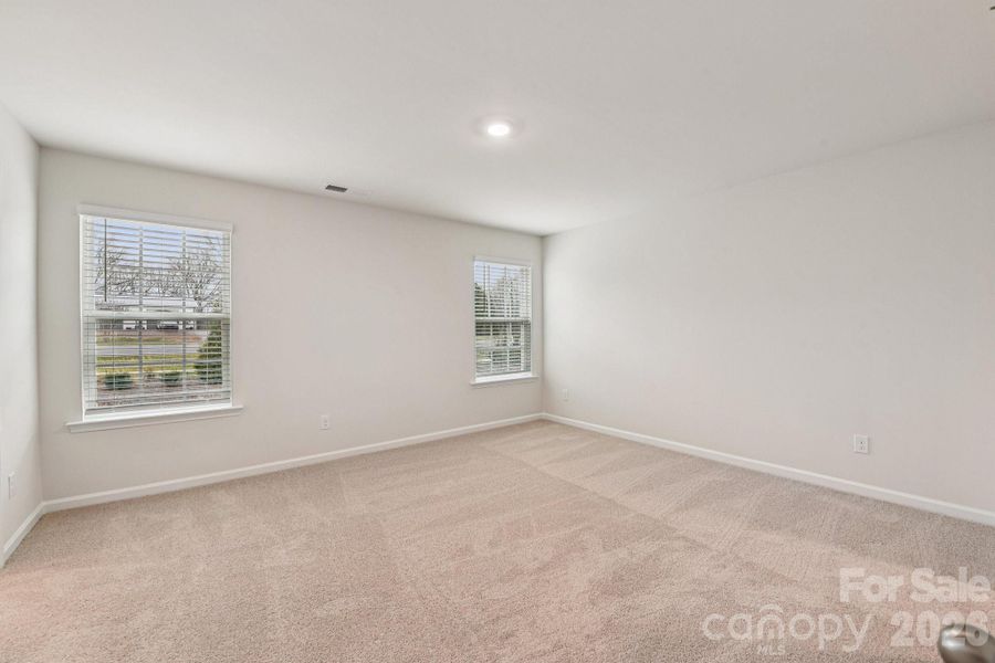 Spacious, unfurnished interior of a new home in Wallace Springs, Statesville (Image 17).