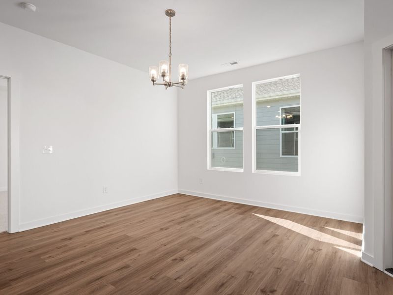 Spacious, unfurnished interior of a new home in Sage Farms, White House (Image 32).