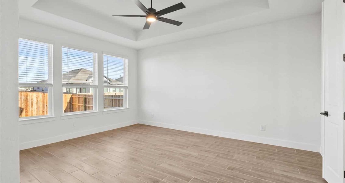 Spacious, unfurnished interior of a new home in Village at Three Oaks, Seguin (Image 19). Spacious, unfurnished interior of a new home in Village at Three Oaks, Seguin (Image 19).