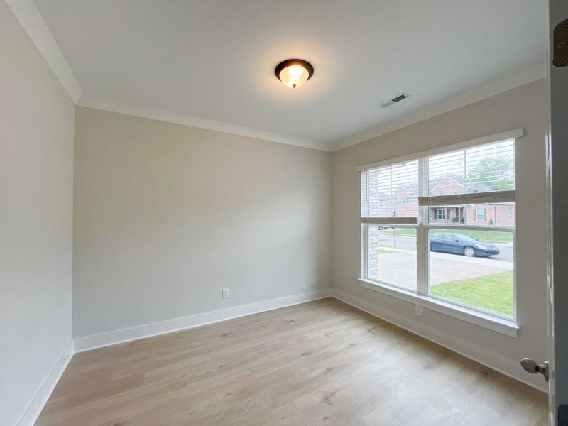 Spacious, unfurnished interior of a new home in Saundersville Station, Hendersonville (Image 10).