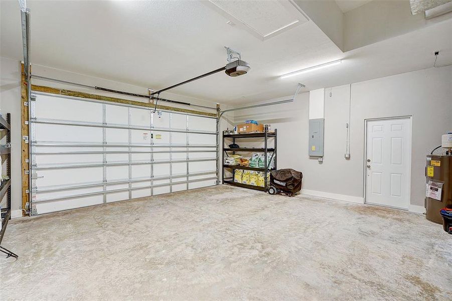 Spacious, unfurnished interior of a new home in , North Port (Image 20). Spacious, unfurnished interior of a new home in , North Port (Image 20).