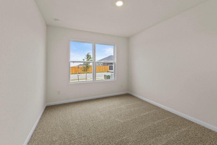 Spacious, unfurnished interior of a new home in Trace, San Marcos (Image 20).