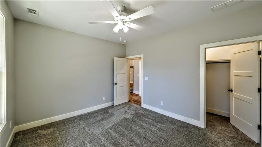 Spacious, unfurnished interior of a new home in , Temple (Image 47).