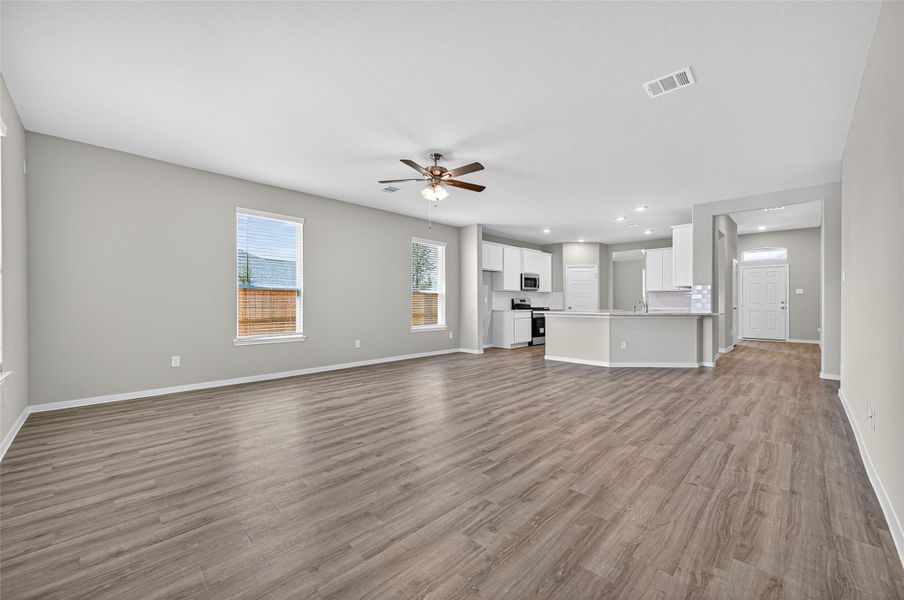 Spacious, unfurnished interior of a new home in Cypress Green, Hockley (Image 28). Spacious, unfurnished interior of a new home in Cypress Green, Hockley (Image 28).