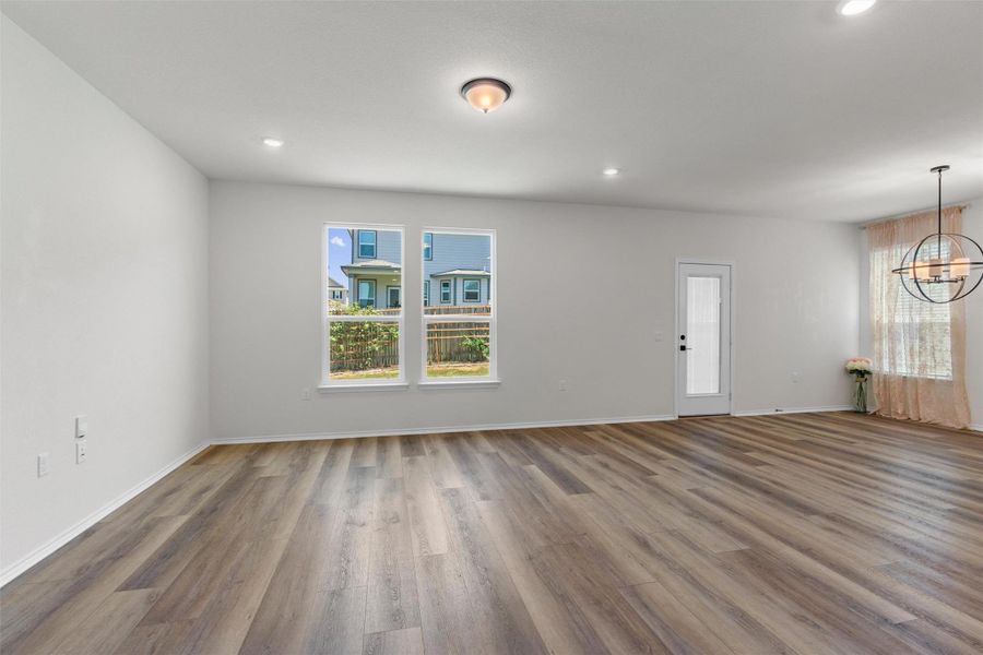 Spacious, unfurnished interior of a new home in , Manor (Image 24).