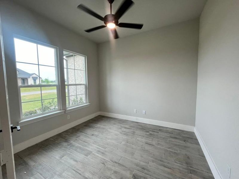 Spacious, unfurnished interior of a new home in Eagle Ridge Estates, Weatherford (Image 9).