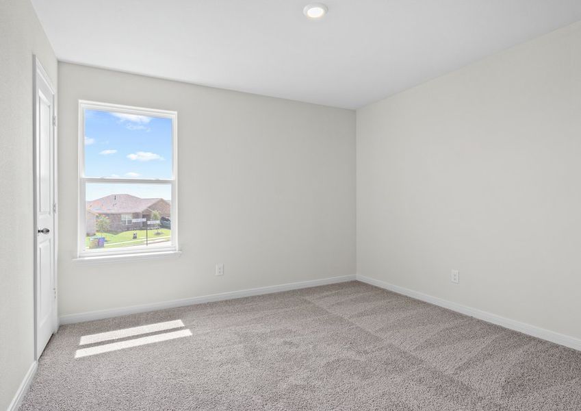 The secondary bedrooms are a perfect space for children's bedrooms or guest rooms. The secondary bedrooms are a perfect space for children's bedrooms or guest rooms.