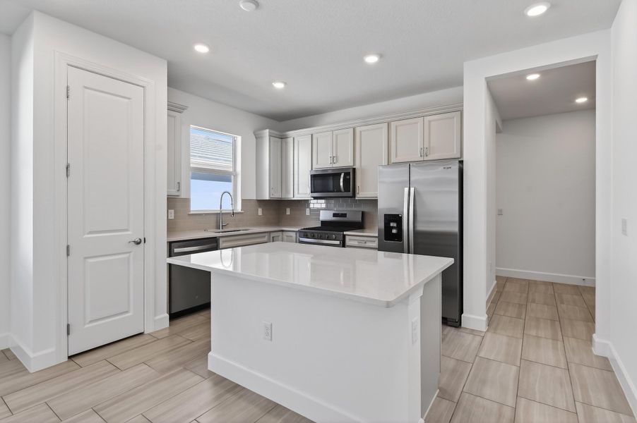 Lot4002-3829RussellCt(7)