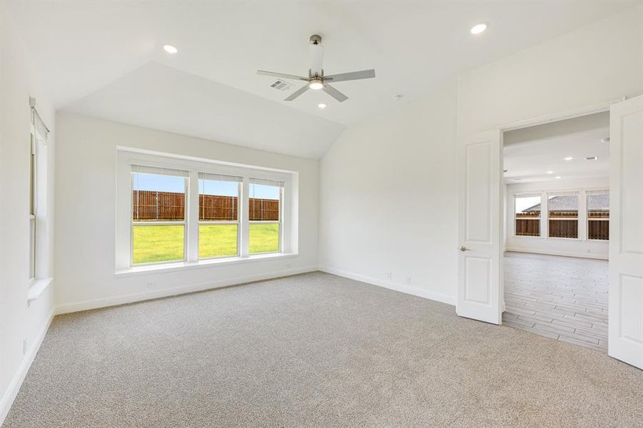 Spacious, unfurnished interior of a new home in Hampton Park, Glenn Heights (Image 31).