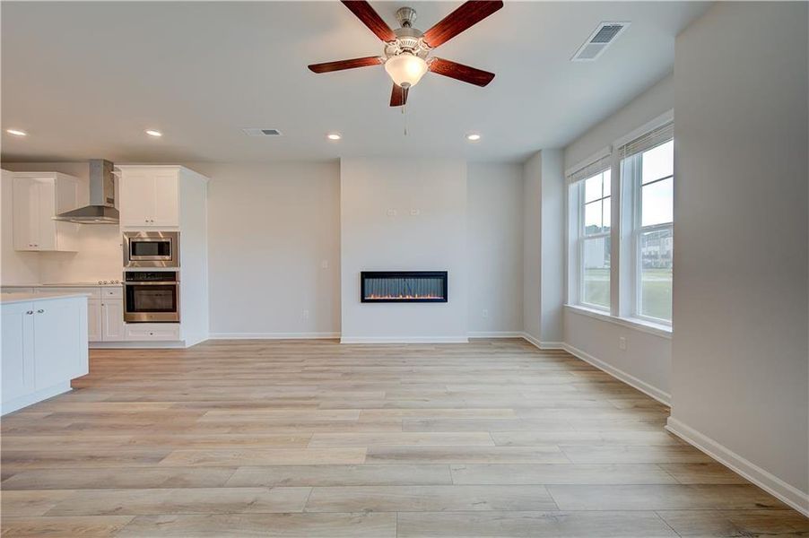 Spacious, unfurnished interior of a new home in Daybreak, Newnan (Image 14).