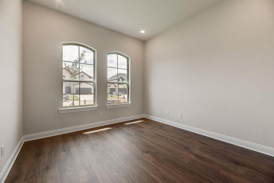 Spacious, unfurnished interior of a new home in Villages of Creekwood, Frisco (Image 34). Spacious, unfurnished interior of a new home in Villages of Creekwood, Frisco (Image 34).