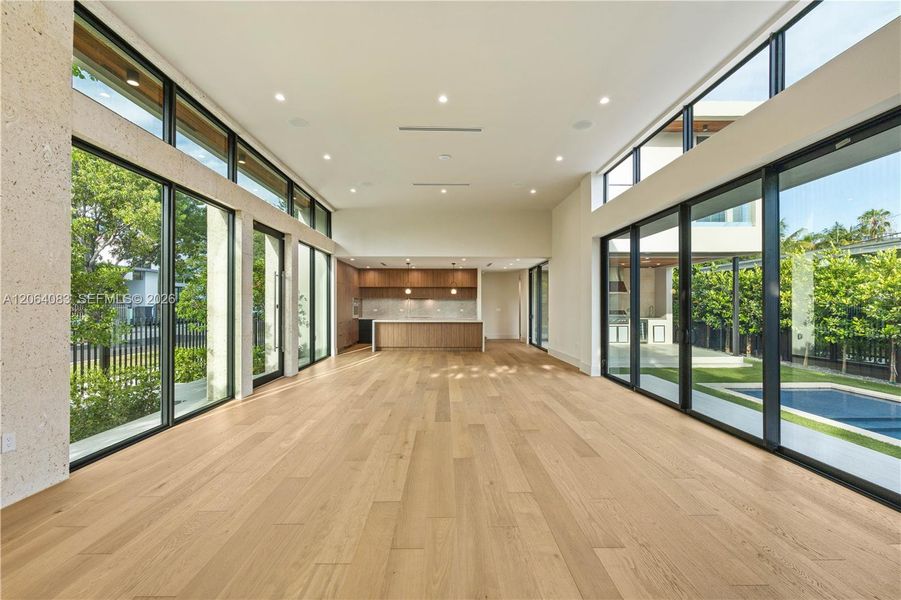 Spacious, unfurnished interior of a new home in , Miami (Image 11).