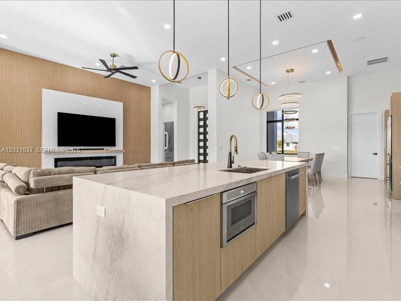 Furnished interior view inside a new home in , Port St. Lucie (Image 15).
