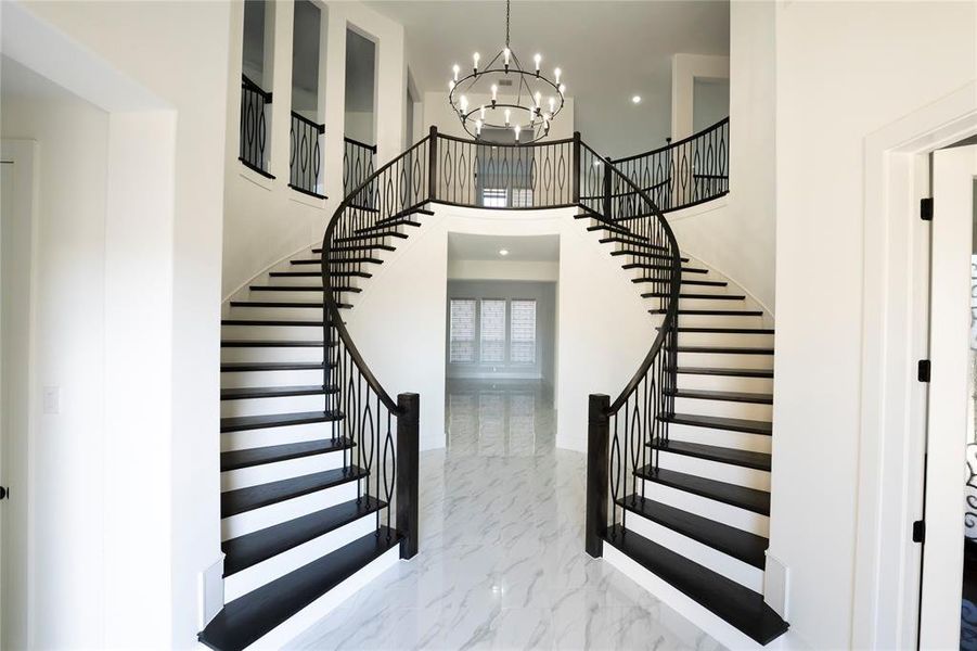 Spacious, unfurnished interior of a new home in , Frisco (Image 29).