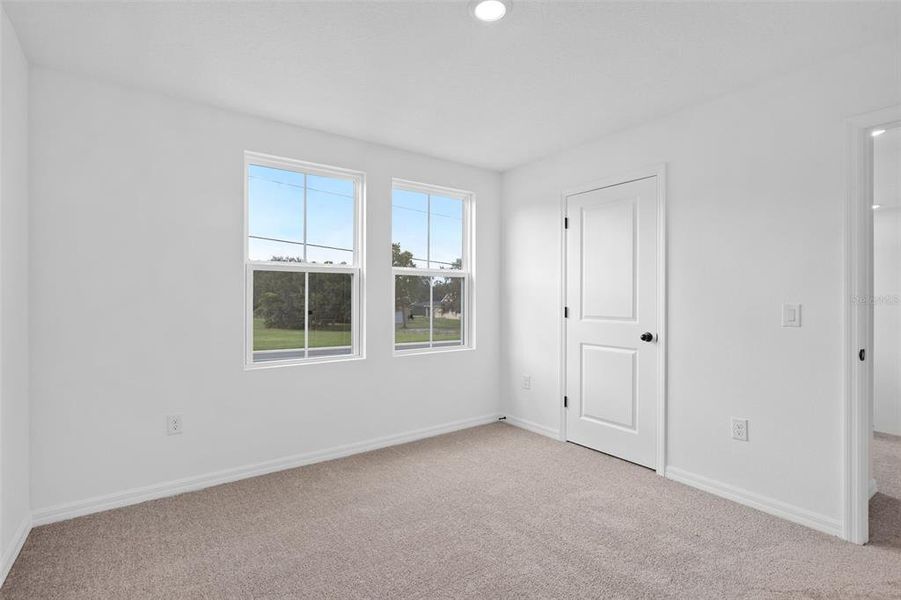 Spacious, unfurnished interior of a new home in Ellington Classical, St. Cloud (Image 21).