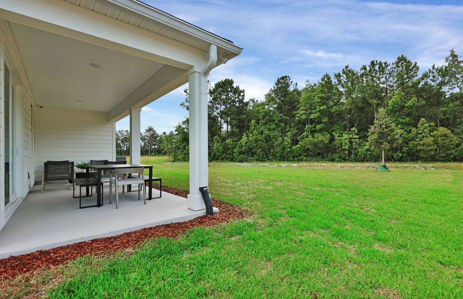 Representative exterior details of a home built from the Medina by Pulte Homes in Hyland Trail, Green Cove Springs (Image 3).