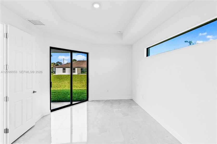 Spacious, unfurnished interior of a new home in , Lehigh Acres (Image 17). Spacious, unfurnished interior of a new home in , Lehigh Acres (Image 17).
