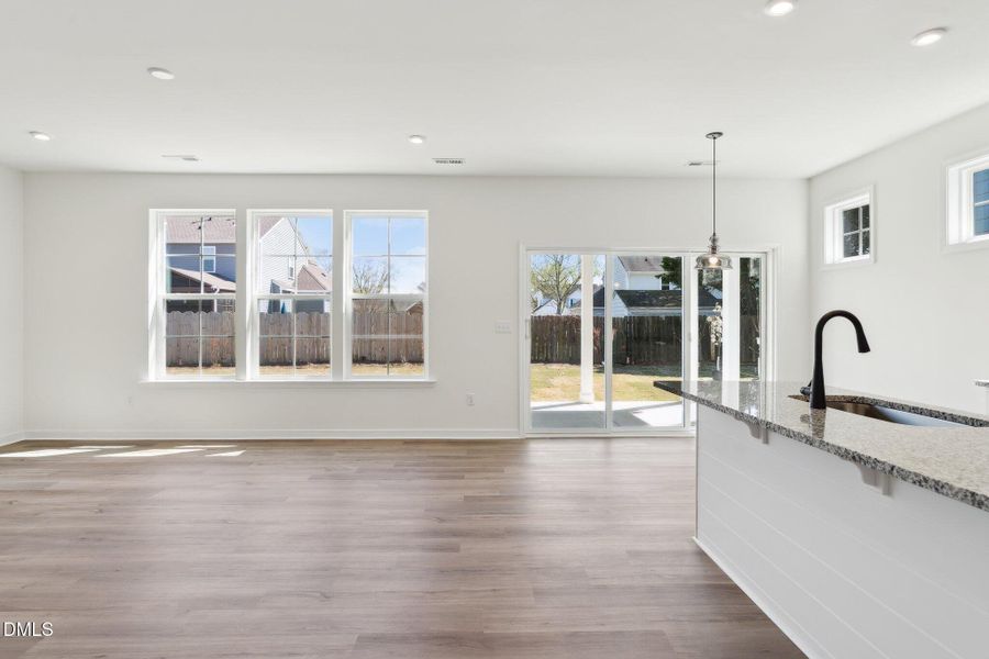 12- HHHunt Homes Franklin Kitchen and Di