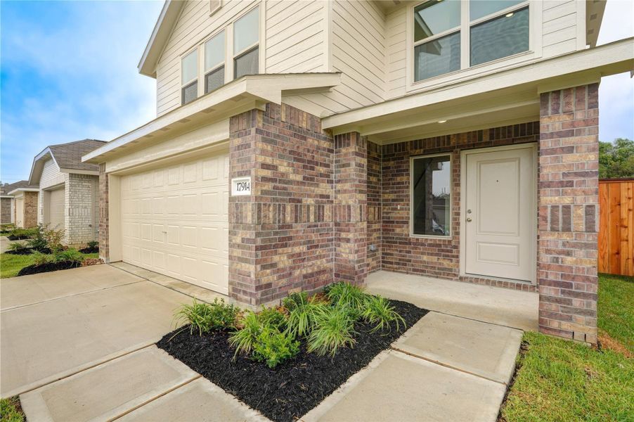 Exterior details and patio area of a home in Becker Landing, Hockley (Image 22).