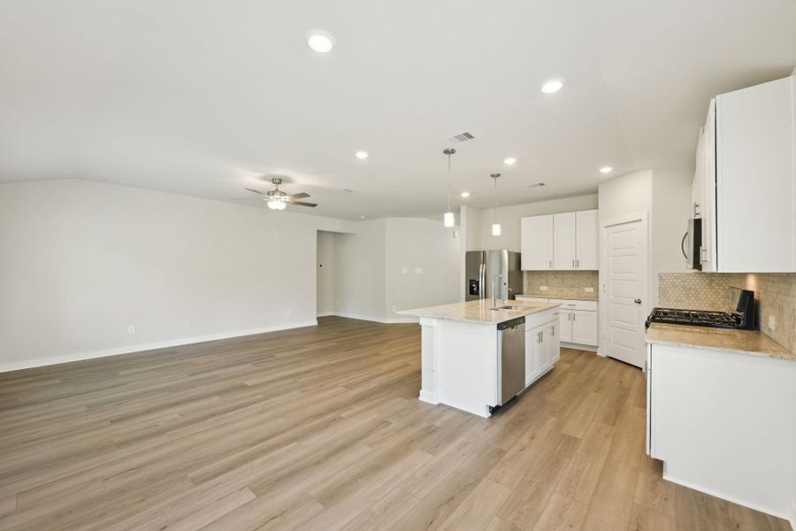 Photo is not of the actual home but is an inspirational photo of builder’s model home and may depict options, furnishings, and/or decorator features that are not included.