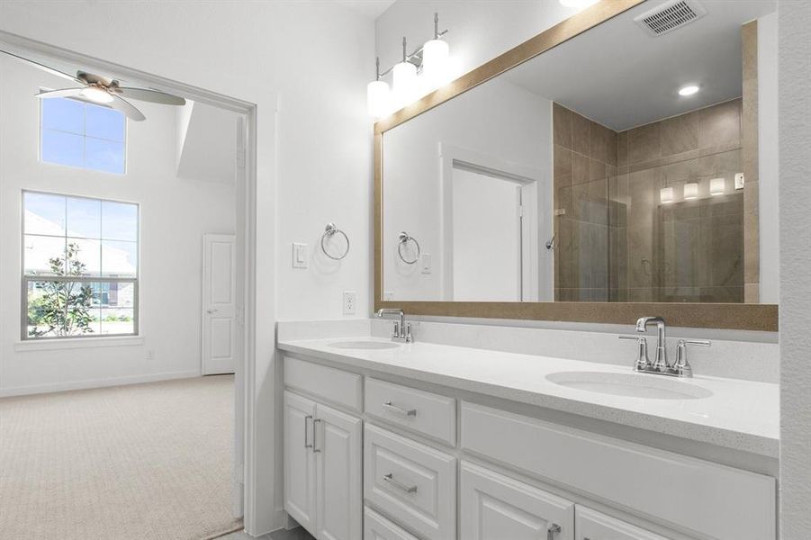 018-2821ConcordDrive-Wylie-TX-75098-PrimaryBathroom.jpg-SMALL 018-2821ConcordDrive-Wylie-TX-75098-PrimaryBathroom.jpg-SMALL