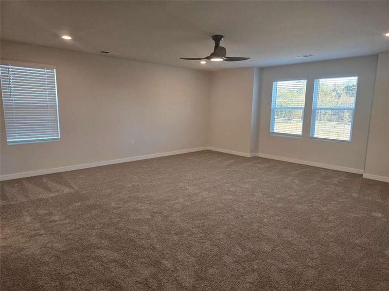 Spacious, unfurnished interior of a new home in Southern Hills, McDonough (Image 26).