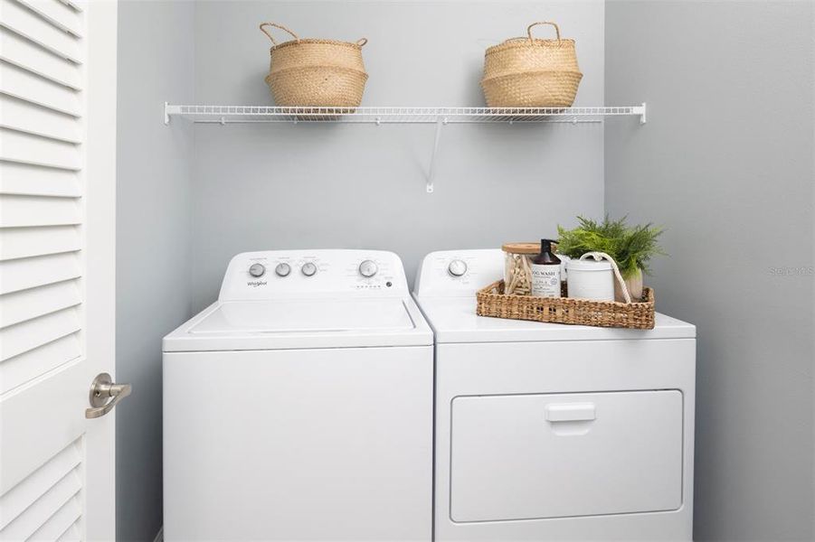 Close-up of interior finishes inside a home in Wellen Park, Venice (Image 20).