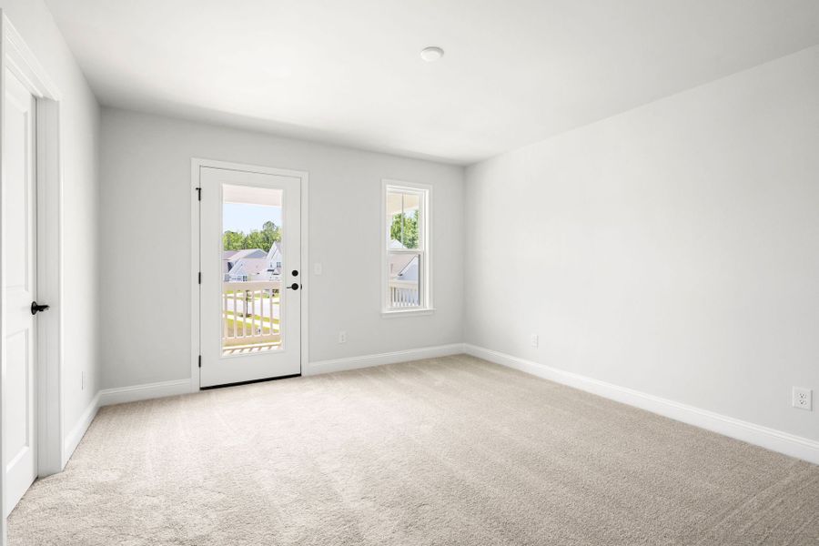 Spacious, unfurnished interior of a new home in Heartwood, Richmond Hill (Image 27).