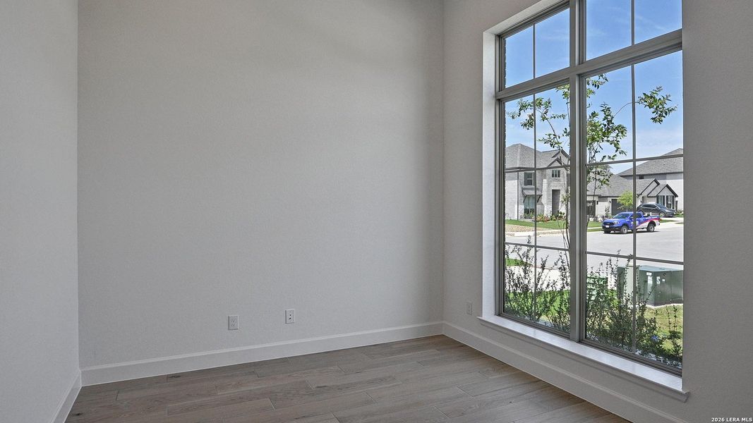 Spacious, unfurnished interior of a new home in Corley Farms, Boerne (Image 26).