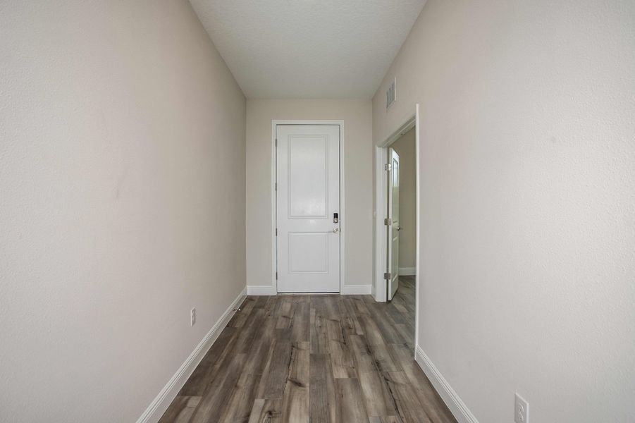Representative unfurnished interior of a home built from the Lido by Casa Fresca Homes in Mirada, San Antonio (Image 19).