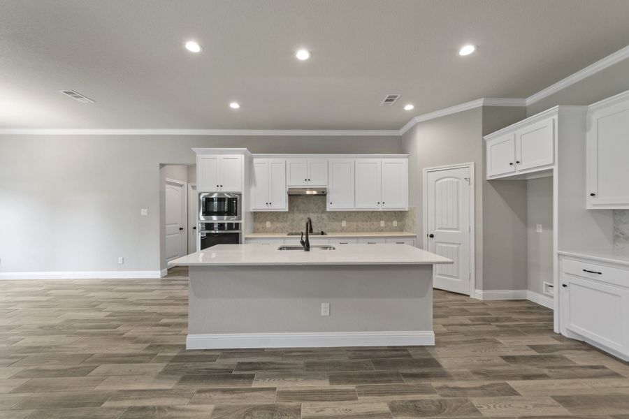 Representative furnished interior of a home built from the 2591 by Robbie Hale Homes in High Meadows Estates, Nevada (Image 18).