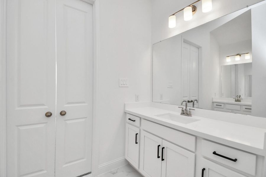 Furnished interior view inside a new home in Arabella on the Prairie: Heritage Collection, Booth (Image 5).