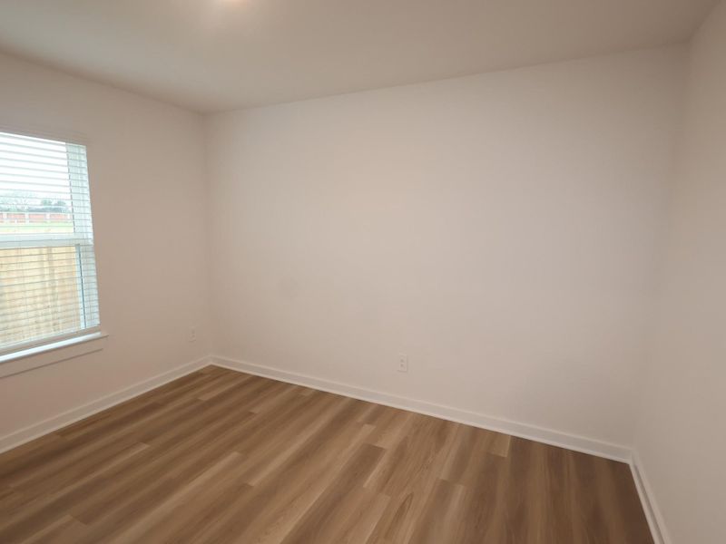 Spacious, unfurnished interior of a new home in Wildrye, Waller (Image 26).