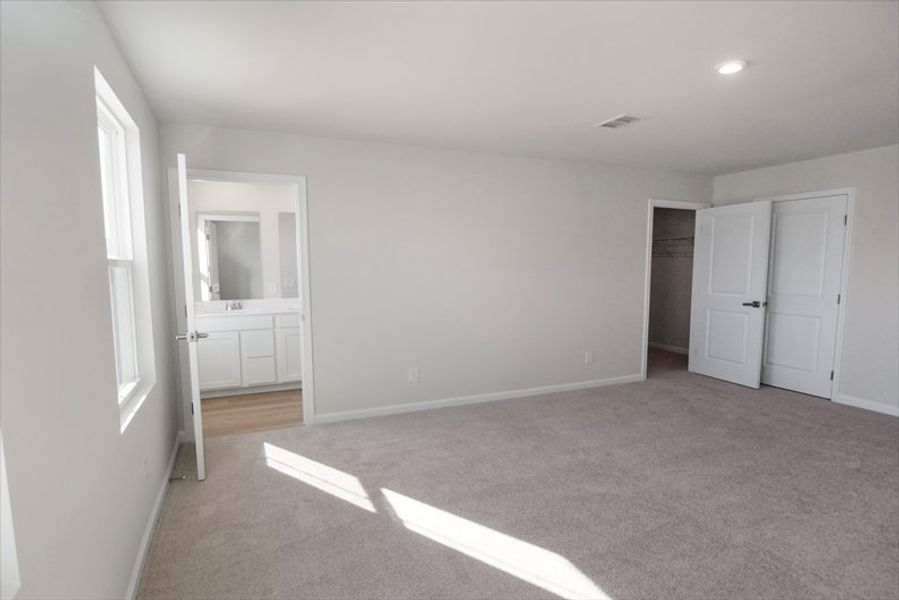 Spacious, unfurnished interior of a new home in Everly 2-Story, Spartanburg (Image 24).