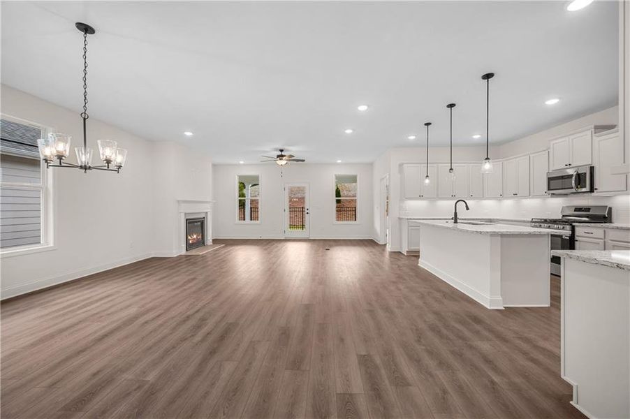 Spacious, unfurnished interior of a new home in Echols Farm, Hiram (Image 19). Spacious, unfurnished interior of a new home in Echols Farm, Hiram (Image 19).