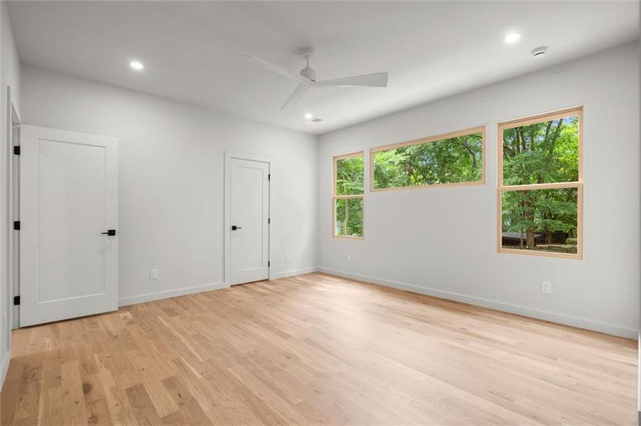 Spacious, unfurnished interior of a new home in , Atlanta (Image 42).