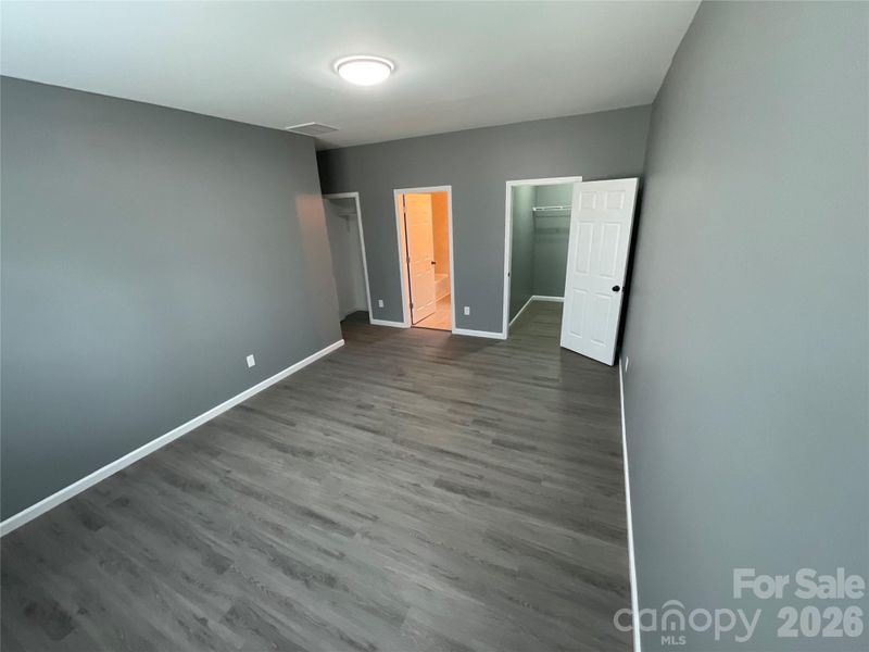 Spacious, unfurnished interior of a new home in , Gastonia (Image 13).