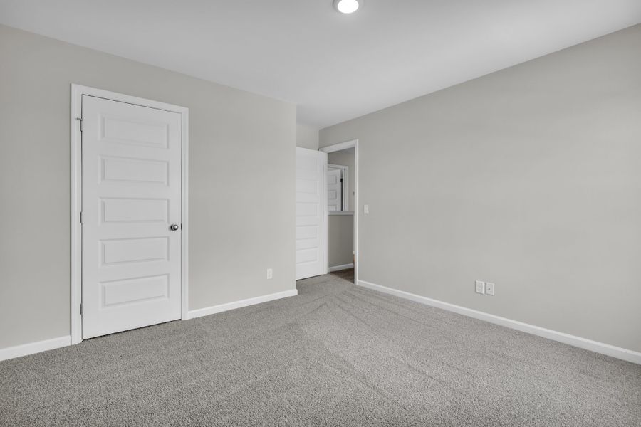Representative unfurnished interior of a home built from the The Palmyra by RTS Homes in Doctor's Creek, Ludowici (Image 32).