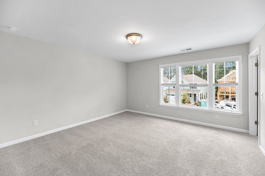 Spacious, unfurnished interior of a new home in Sweetgrass Station, Summerville (Image 30). Spacious, unfurnished interior of a new home in Sweetgrass Station, Summerville (Image 30).
