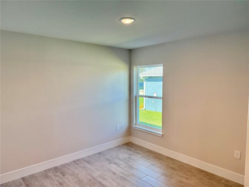 Spacious, unfurnished interior of a new home in South Gulf Cove, Port Charlotte (Image 17).