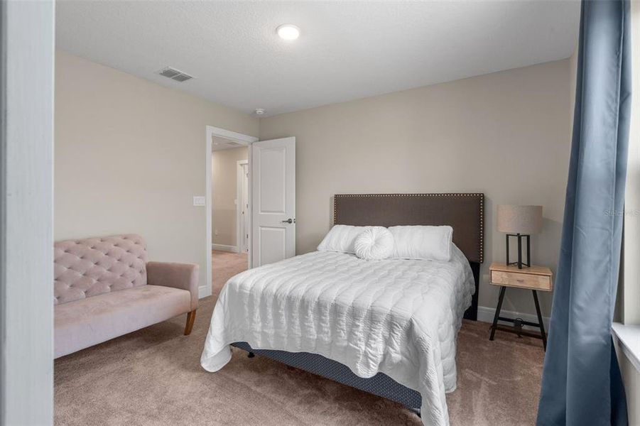 Furnished interior view inside a new home in , Montverde (Image 41).