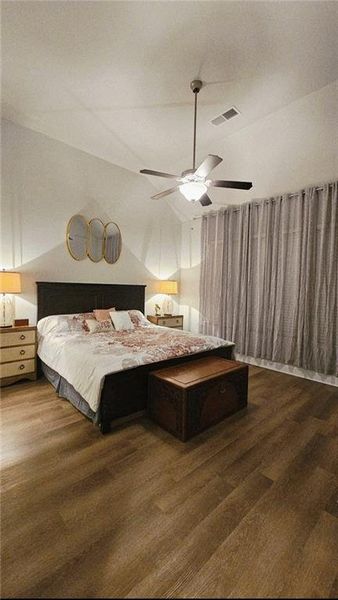 Furnished interior view inside a new home in , Homer (Image 12).