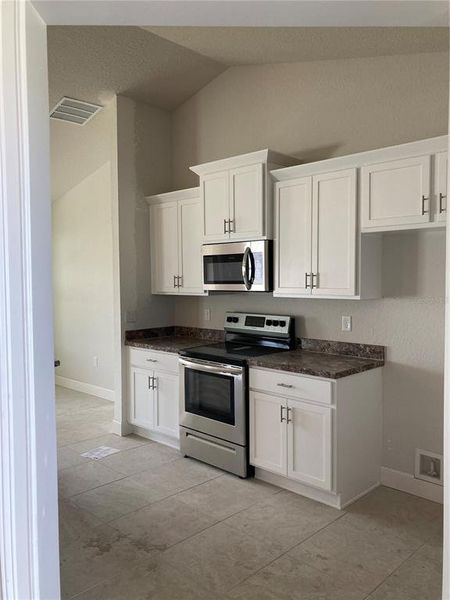 Furnished interior view inside a new home in , Ocala (Image 5).