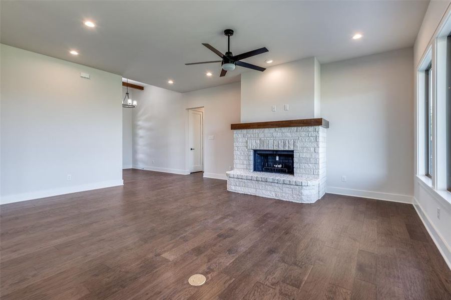 Spacious, unfurnished interior of a new home in , Nevada (Image 19).