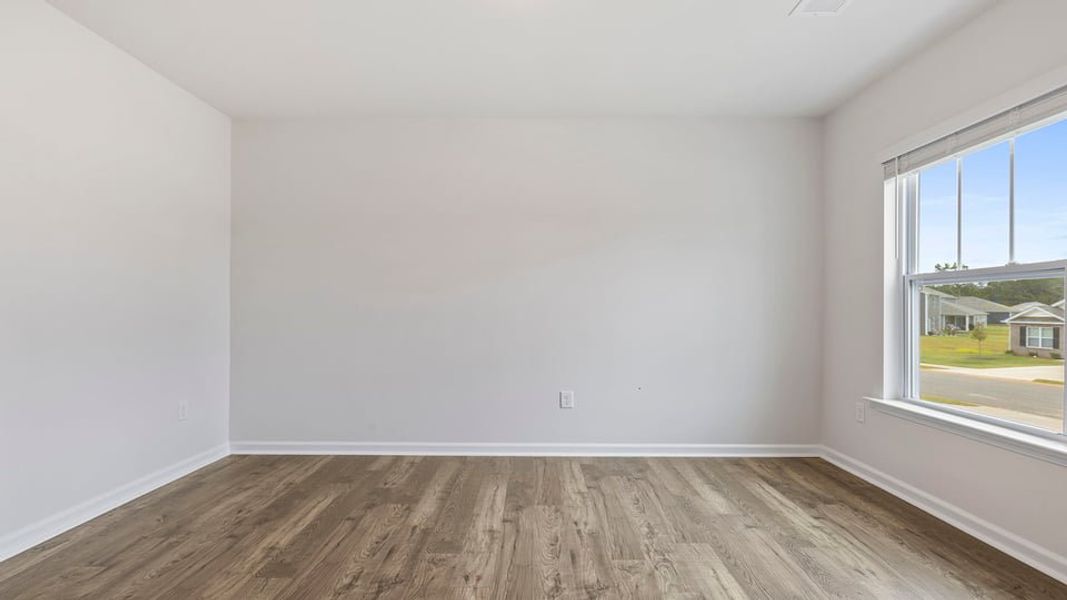 Spacious, unfurnished interior of a new home in Lakestone, Woodruff (Image 17).